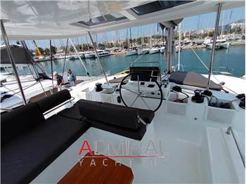 Lagoon 51