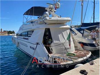 Fairline SQUADRON 62