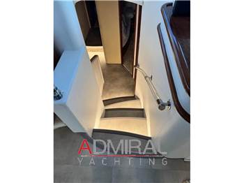 Azimut 80 Carat