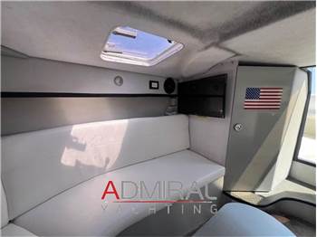 Wellcraft Marine SCARAB 31