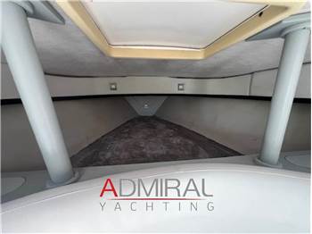 Wellcraft Marine SCARAB 31