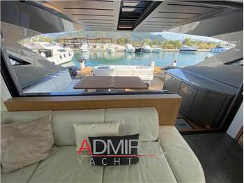 Pershing Pershing 74