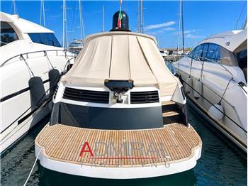 Pershing 46