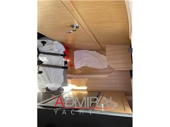 Sessa Marine KEY LARGO 27 INBOARD