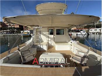 Bertram Yacht 33 sport fisherman