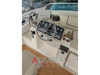 Bertram Yacht 33 sport fisherman