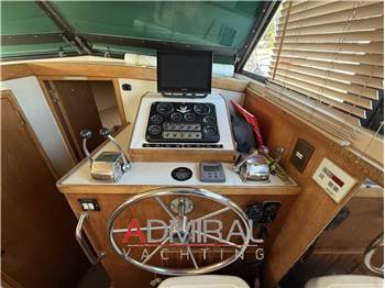 Bertram Yacht 33 sport fisherman