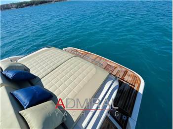 Cayman Yachts 400 WA