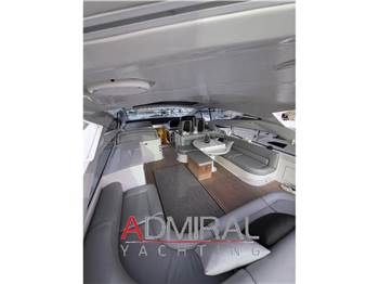 Pershing 56'