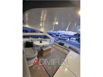 Pershing 56'