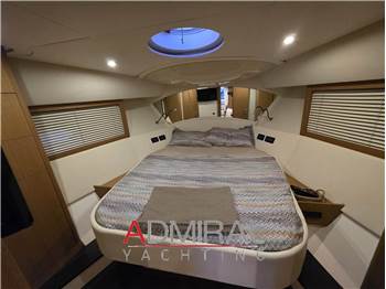 Pershing 56'