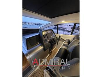 Pershing 56'