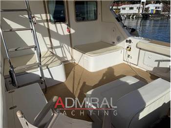 Bertram Yacht 33 sport fisherman