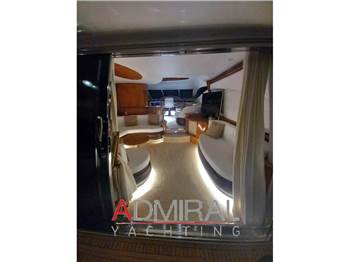 Azimut 62