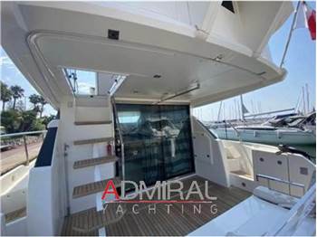 Fairline SQUADRON 42