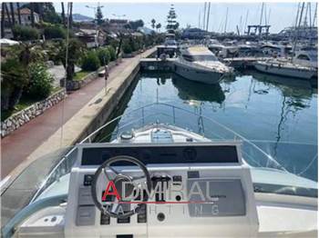 Fairline SQUADRON 42