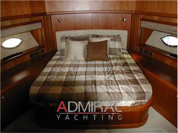 Sunseeker Predator 82