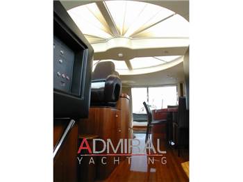 Sunseeker Predator 82