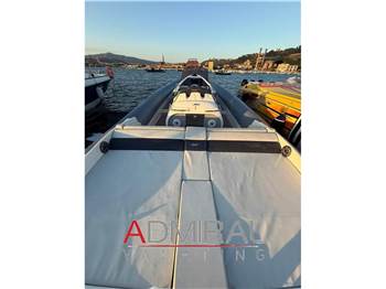 Panamera Yacht PY100