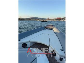 Panamera Yacht PY100