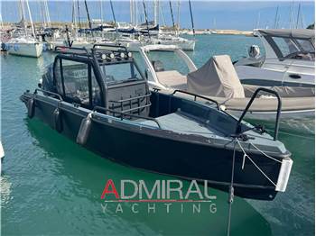 XO BOATS DFNDR 8