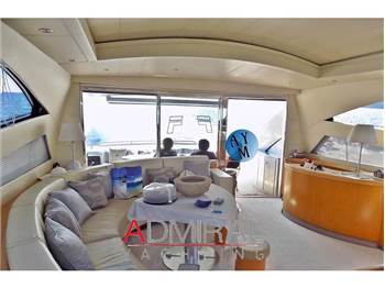 Pershing 76