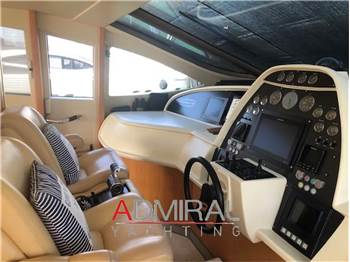 Pershing 76