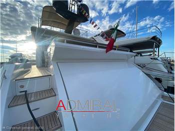 Azimut 77S