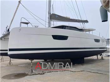 Fountaine Pajot Astréa 42