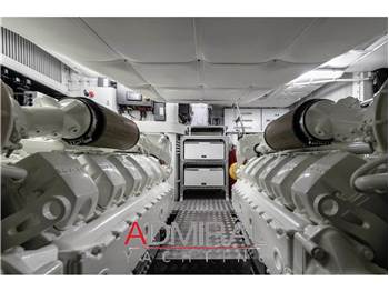 Pershing 6X