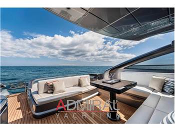 Pershing 6X