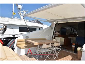 Sunseeker Predator 72