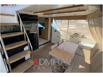 Fairline SQUADRON 60
