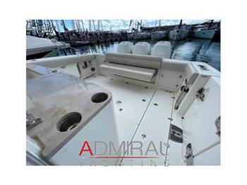 Boston Whaler 380 OUTRAGE
