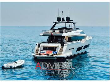 Ferretti Yachts 850