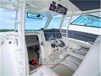 Boston Whaler 380 OUTRAGE