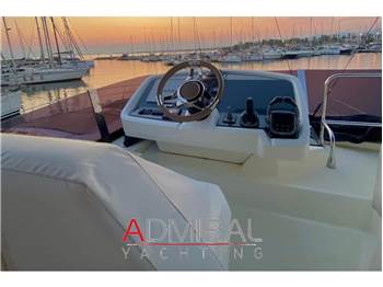 Beneteau Monte Carlo 52