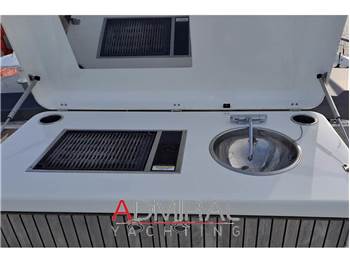 Beneteau Monte Carlo 52