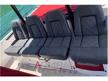 Axopar 37 SUN TOP BRABUS LINE