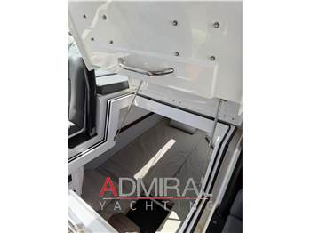 Axopar 37 SUN TOP BRABUS LINE