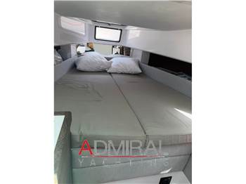 Axopar 37 SUN TOP BRABUS LINE