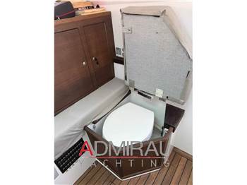 Axopar 37 SUN TOP BRABUS LINE