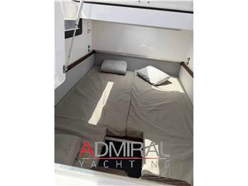 Axopar 37 SUN TOP BRABUS LINE