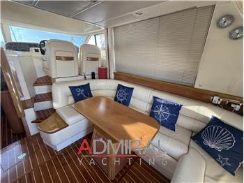 Sealine F 42/5