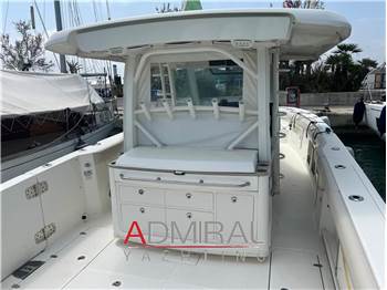 Boston Whaler 380 OUTRAGE
