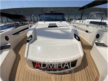 Cayman Yachts 540 WA