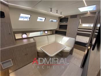 Cayman Yachts 540 WA