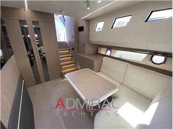 Cayman Yachts 540 WA