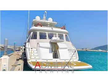 Sunseeker 88 Yacht