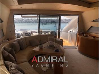 Pershing 76